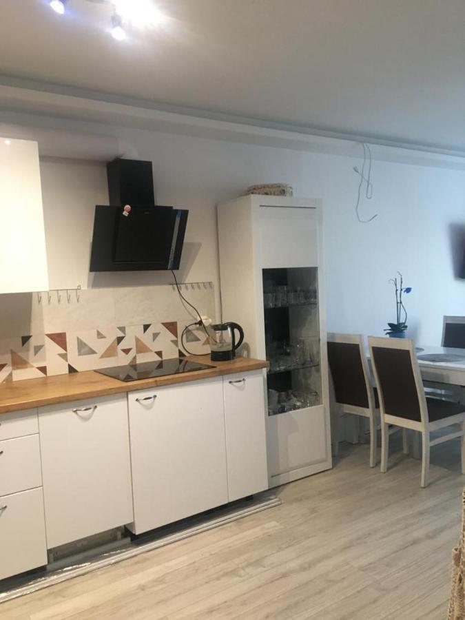 Apartament PrzyMetrze Warszawa Zewnętrze zdjęcie
