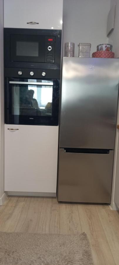 Apartament PrzyMetrze Warszawa Zewnętrze zdjęcie